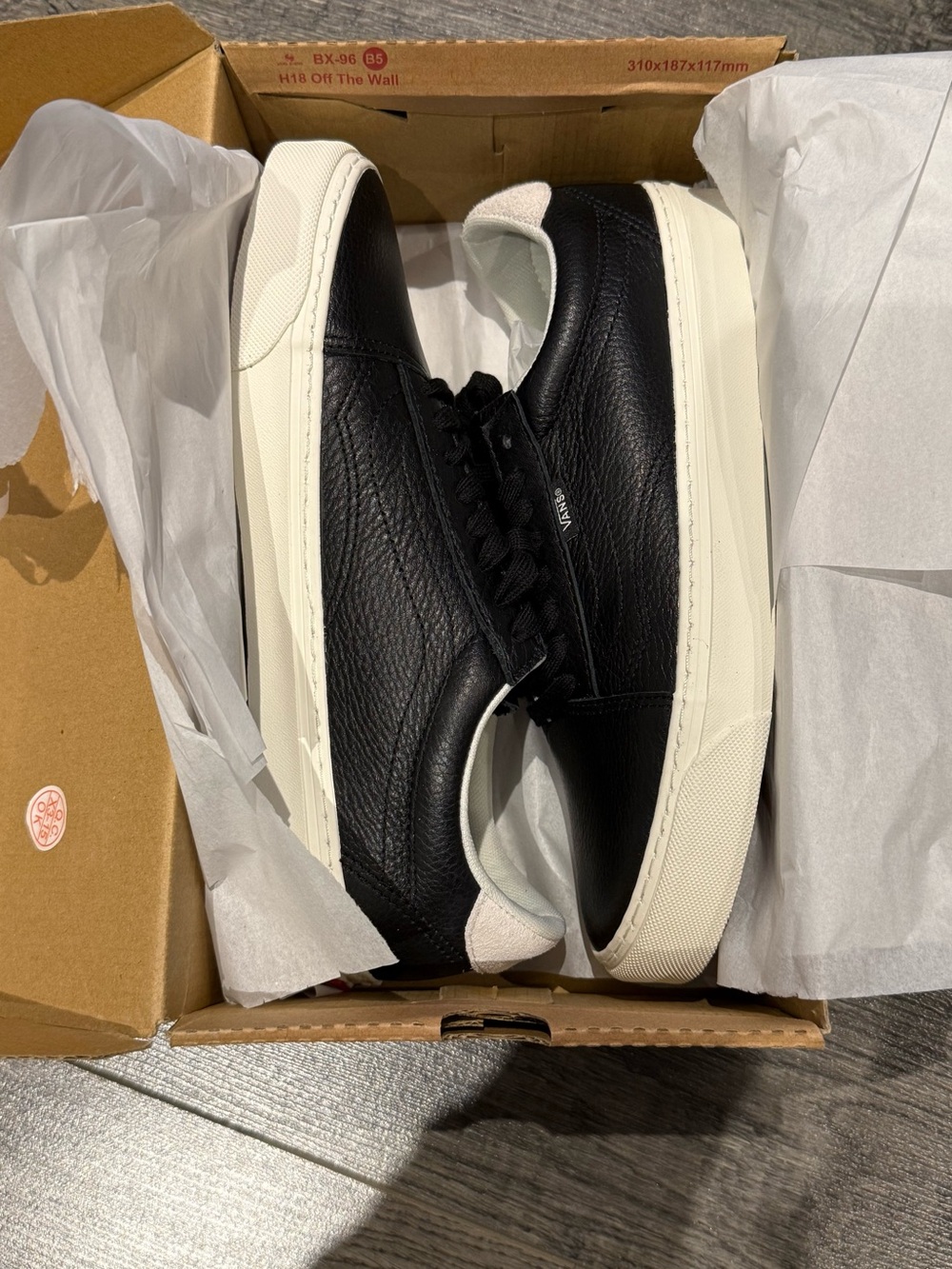 Vans Old Skool Lux - Size 9